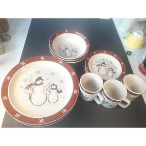 Royal Seasons Stoneware Snowman China 16 Pc